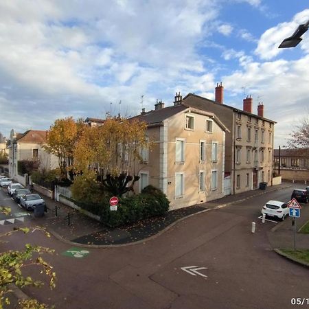Au Pied De La Basilique Apartment Bourg-en-Bresse Exterior foto